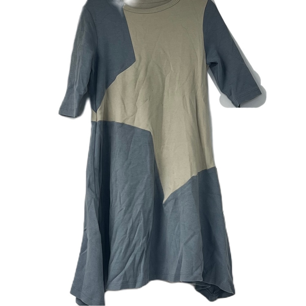 Pc two girls 3/4 blue and beige girls lightweight spring star dress size 7